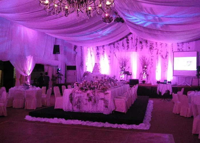 Montebello Hotel, Hotel