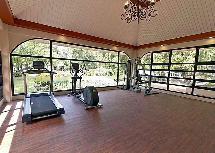 Montebello Hotel,