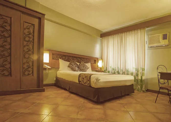 Montebello Hotel, Hotel 4*