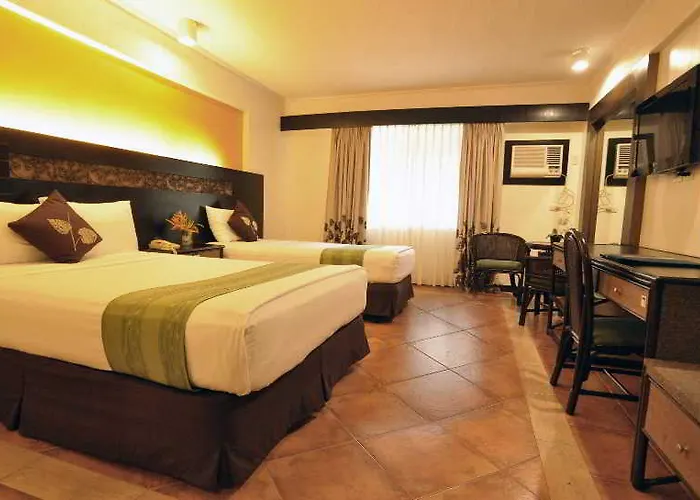 Montebello Hotel, Hotel 4*