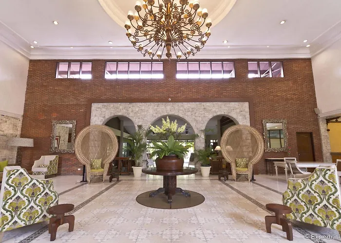 Montebello Hotel, Hotel 4*